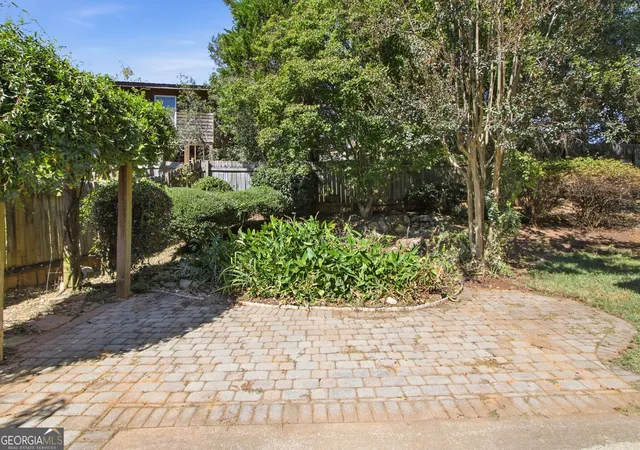 Photo 4 of Single family home for sale at 3104 Baker Plantation Ct, Acworth, GA 30101 | MLS# 10856138 | Listing updated on 2026-10-30