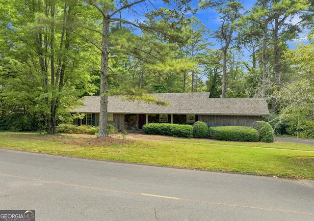 Photo 2 of Single family home for sale at 23 Saddle Mountain Rd Se, Rome, GA 30161 | MLS# 10839262 | Listing updated on 2026-09-12