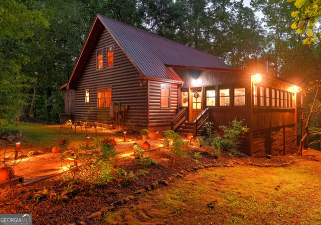 Photo 2 of Sale Pending at 284 Major Ridge Rd, Blue Ridge, GA 30513 | MLS# 10848528 | Listing updated on 2026-10-02