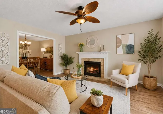 Photo 2 of Single family home for sale at 4002 Baywatch Cvs Nw, Acworth, GA 30101 | MLS# 10763124 | Listing updated on 2026-10-26