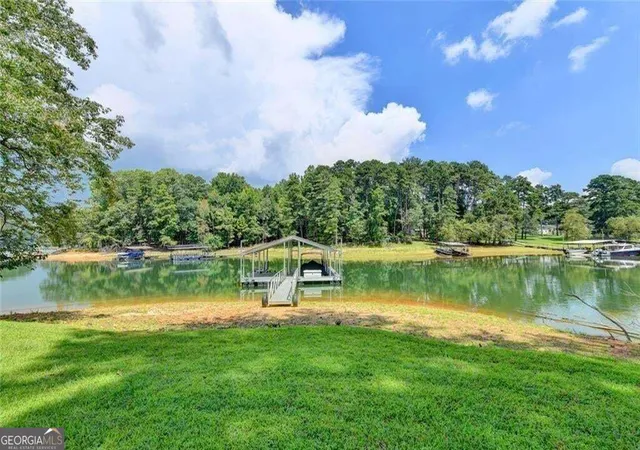 Photo 4 of Single family home for sale at 7470 Fields Dr, Cumming, GA 30041 | MLS# 10837064 | Listing updated on 2026-09-15