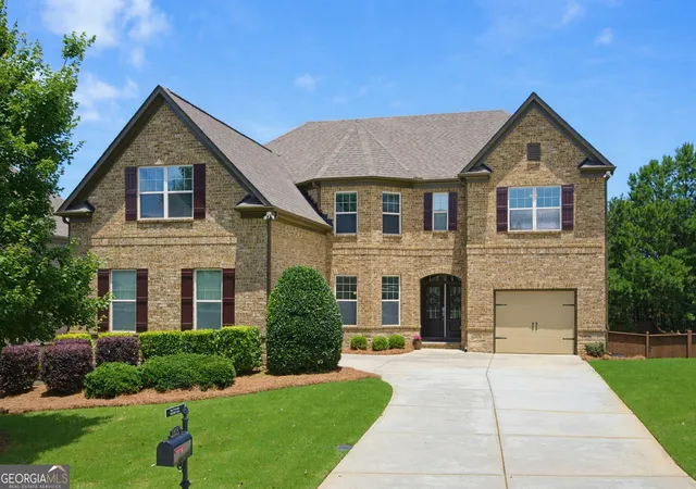 Photo 1 of Single family home for sale at 870 Grand Reserve Dr, Suwanee, GA 30024 | MLS# 10843093 | Listing updated on 2026-09-10
