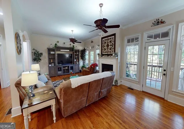 Photo 4 of Single family home for sale at 165 Buena Vista St, Winder, GA 30680 | MLS# 10877823 | Listing updated on 2026-10-26
