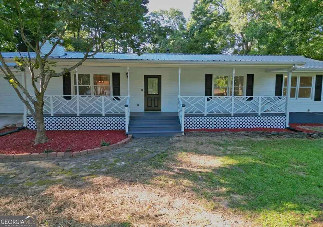 Photo 3 of Single family home for sale at 402 Trotters Ridge, Lawrenceville, GA 30043 | MLS# 10837678 | Listing updated on 2026-09-19