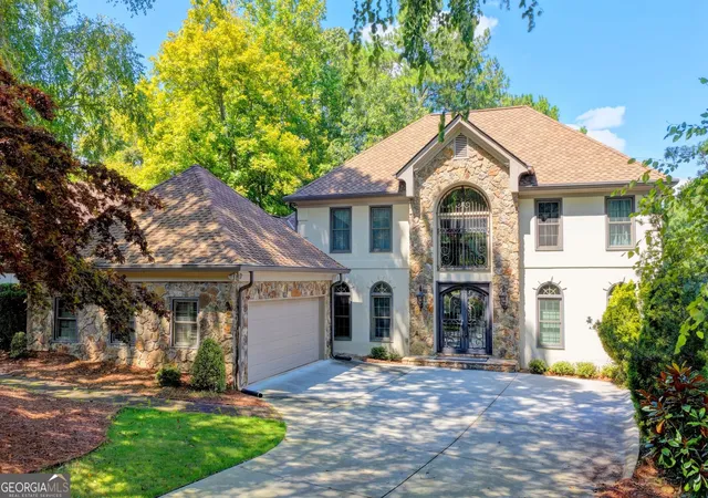 Photo 3 of Single family home for sale at 1090 Matheson Way, Johns Creek, GA 30022 | MLS# 10845104 | Listing updated on 2026-09-26