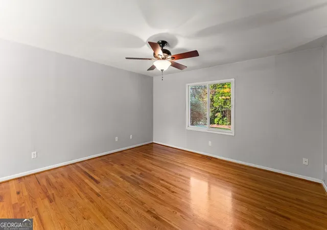 Photo 3 of Single family home for sale at 1725 Gordon Rd, Cumming, GA 30040 | MLS# 10836689 | Listing updated on 2026-09-14
