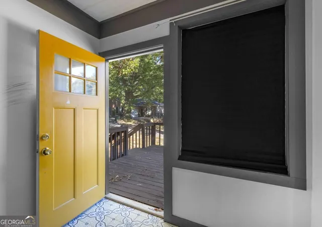 Photo 4 of Single family home for sale at 484 Lake Dr, Atlanta, GA 30354 | MLS# 10878267 | Listing updated on 2026-10-27