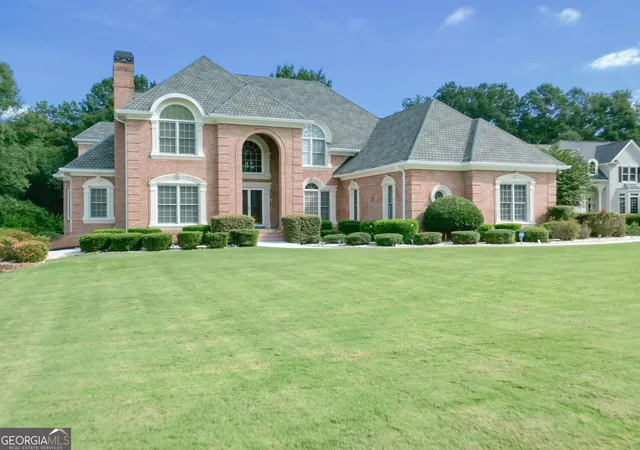 Photo 2 of Mansion for sale at 117 Congressional Ct, Mcdonough, GA 30253 | MLS# 10850264 | Listing updated on 2026-10-05