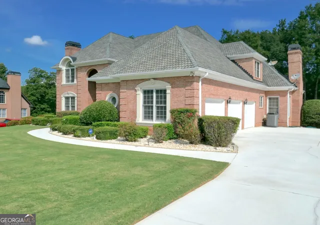 Photo 4 of Single family home for sale at 117 Congressional Ct, Mcdonough, GA 30253 | MLS# 10850264 | Listing updated on 2026-10-05