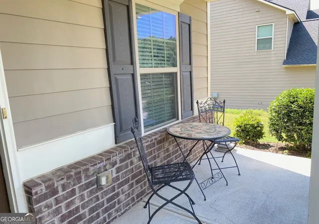 Photo 3 of Single family home for sale at 5910 N Crescent Landing Dr, Cumming, GA 30028 | MLS# 10835059 | Listing updated on 2026-09-09
