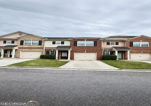Townhouse for sale at 3116 Garrard Pl #7, Atlanta, GA 30360 | MLS# 10850622