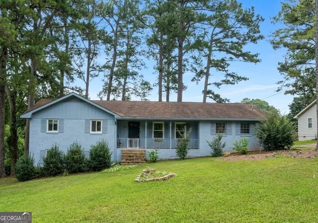 Single family home for sale at 2588 Kings Way, Lawrenceville, GA 30044 | MLS# 10850583