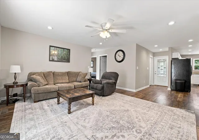 Photo 3 of Single family home for sale at 8 Fernwood Way Ne, Rome, GA 30161 | MLS# 10843181 | Listing updated on 2026-09-24