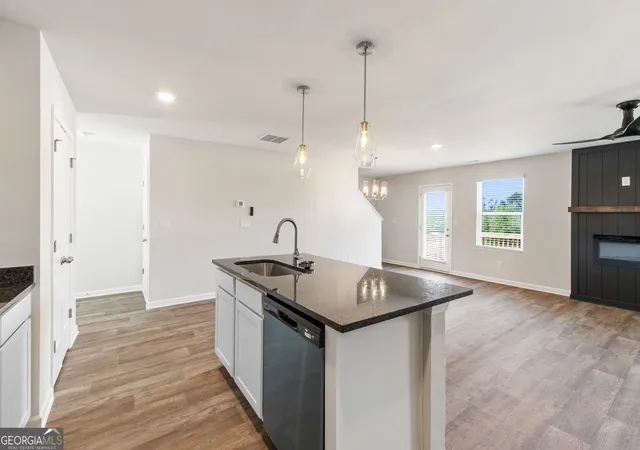 Photo 4 of Single family home for sale at 723 Lipizzan Tr, Hogansville, GA 30230 | MLS# 10849770 | Listing updated on 2026-10-04