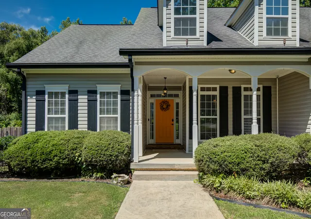 Photo 3 of Single family home for sale at 37 Forest Pt, Newnan, GA 30265 | MLS# 10831438 | Listing updated on 2026-09-19