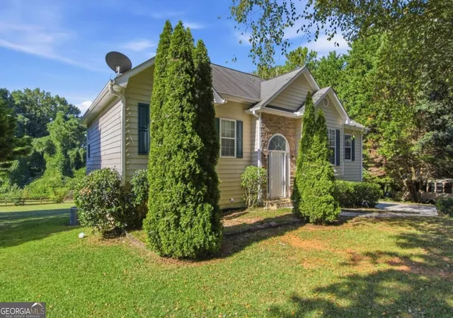 Photo 1 of Single family home for sale at 6845 Sarah Dr, Cumming, GA 30041 | MLS# 10844848 | Listing updated on 2026-09-14