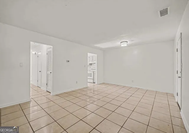 Photo 2 of Townhouse for sale at 8536 Westchester Dr, Douglasville, GA 30134 | MLS# 10878669 | Listing updated on 2026-10-28