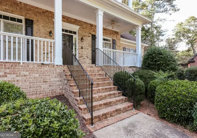 Photo 3 of Single family home for sale at 1410 Lane Crk Dr, Bishop, GA 30621 | MLS# 10838563 | Listing updated on 2026-09-22