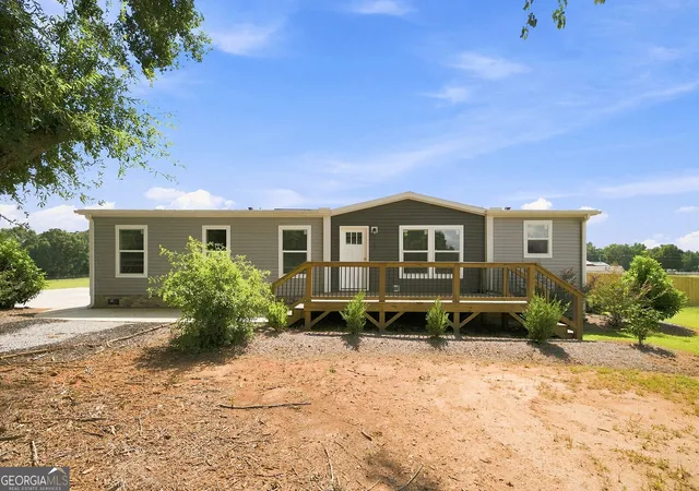 Photo 2 of Single family home for sale at 112 Purdy Dr, Iva, SC 29655 | MLS# 10841158 | Listing updated on 2026-09-21