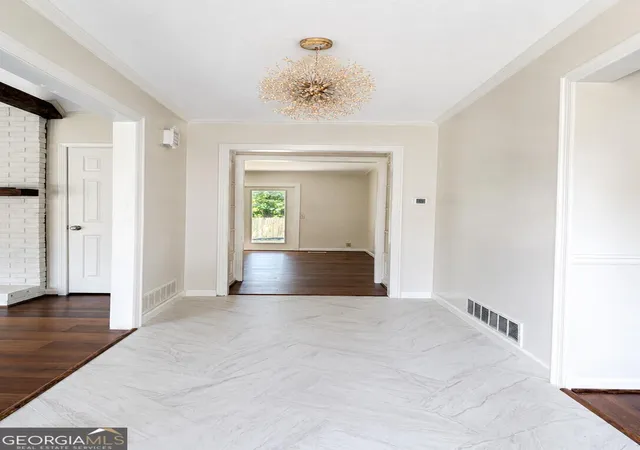 Photo 4 of Single family home for sale at 19 E Creekview Dr Sw, Rome, GA 30165 | MLS# 10826001 | Listing updated on 2026-10-09