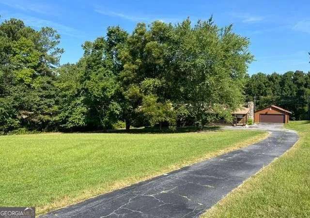 Photo 2 of Sale Pending at 3707 Thompson Ml Rd, Buford, GA 30519 | MLS# 10838420 | Listing updated on 2026-10-05