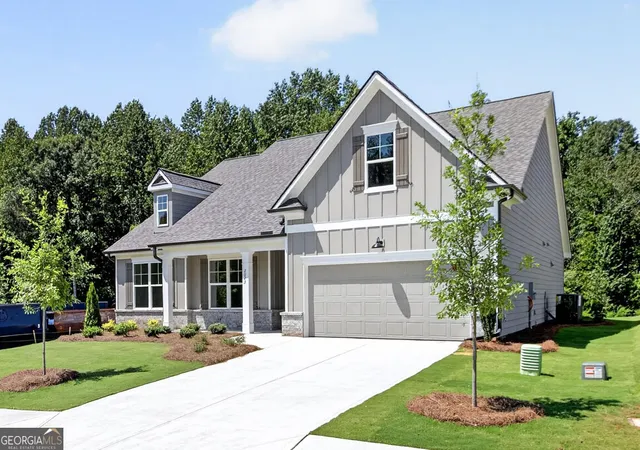 Photo 3 of Single family home for sale at 2023 Oconee Blf Dr, Athens, GA 30601 | MLS# 10876320 | Listing updated on 2026-10-27