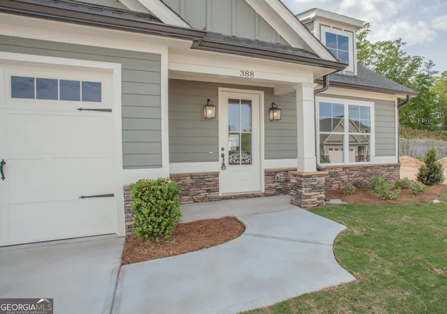 Photo 2 of Single family home for sale at 388 Maple View Dr, Carrollton, GA 30117 | MLS# 10607963 | Listing updated on 2026-09-17