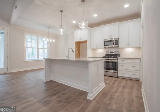 Photo 3 of Single family home for sale at 388 Maple View Dr, Carrollton, GA 30117 | MLS# 10607963 | Listing updated on 2026-09-17