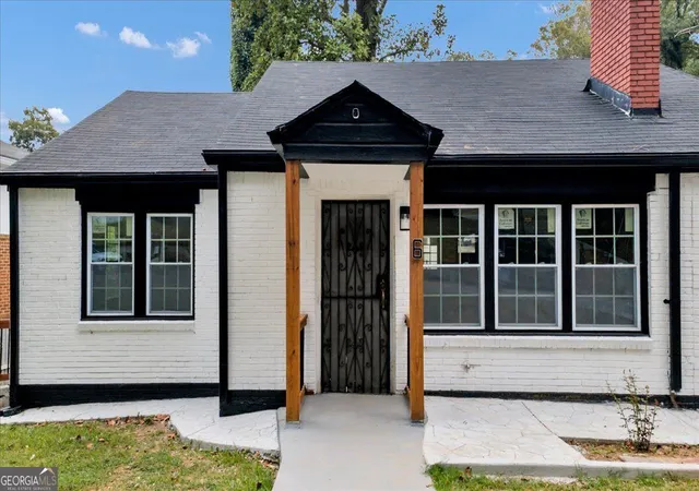 Photo 3 of Single family home for sale at 6 Rockmart Dr SW, Atlanta, GA 30314 | MLS# 10871555 | Listing updated on 2026-10-28