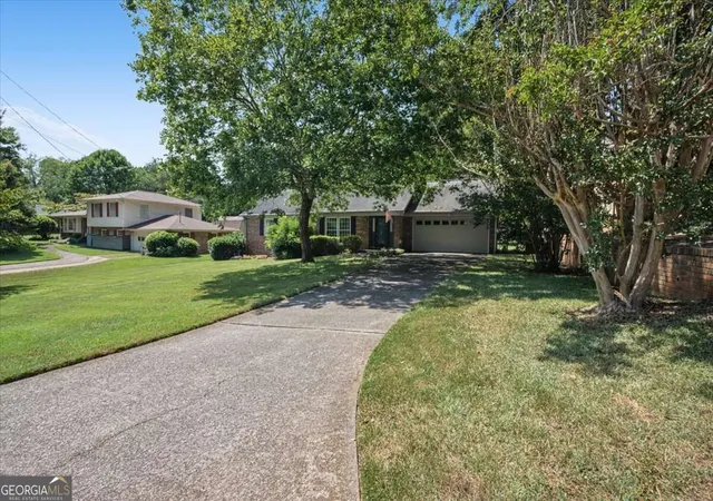 Photo 3 of Single family home for sale at 2781 Fernvalley Rd, Marietta, GA 30066 | MLS# 10844030 | Listing updated on 2026-09-11
