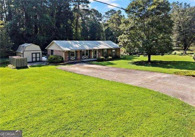 Photo 2 of Single family home for sale at 3361 Pawnee Trl Sw, Marietta, GA 30060 | MLS# 10837103 | Listing updated on 2026-09-15