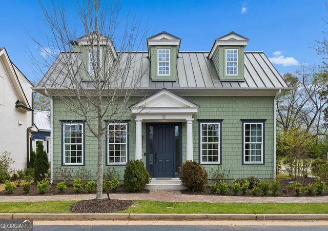 Photo 1 of Single family home for sale at 11 Bourbon St, Senoia, GA 30276 | MLS# 10853423 | Listing updated on 2026-10-09
