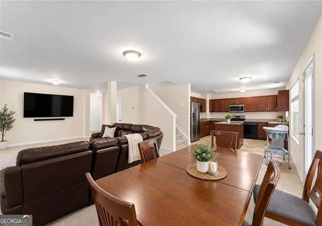 Photo 3 of Single family home for sale at 3470 Silver Wood Walk, Gainesville, GA 30507 | MLS# 10843056 | Listing updated on 2026-09-24