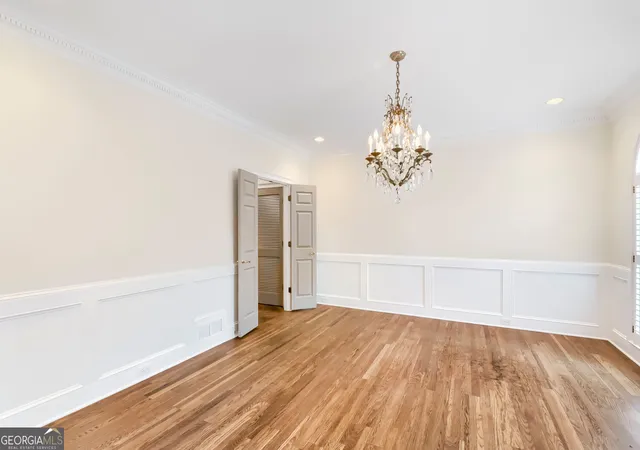 Photo 4 of Single family home for sale at 17 Downshire Cir, Decatur, GA 30033 | MLS# 10853463 | Listing updated on 2026-09-25