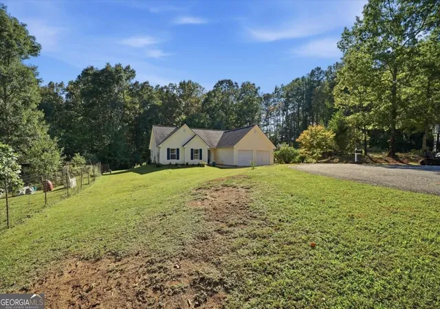 Photo 2 of Single family home for sale at 178 Oak Ridge Dr, Dawsonville, GA 30534 | MLS# 10873861 | Listing updated on 2026-10-30