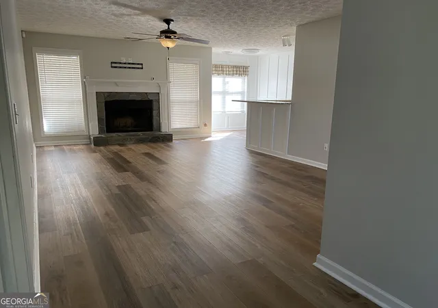 Photo 2 of Sale Pending at 325 Towler Dr, Loganville, GA 30052 | MLS# 10818548 | Listing updated on 2026-10-05