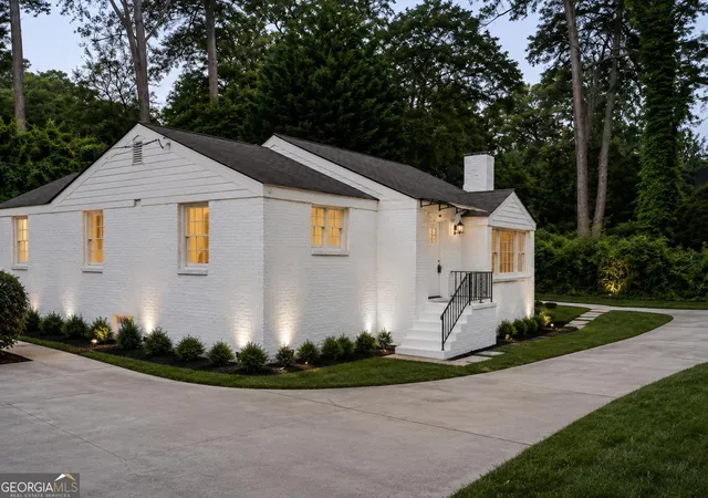 Photo 3 of Single family home for sale at 2742 Alpine Rd NE, Atlanta, GA 30305 | MLS# 10840447 | Listing updated on 2026-09-13