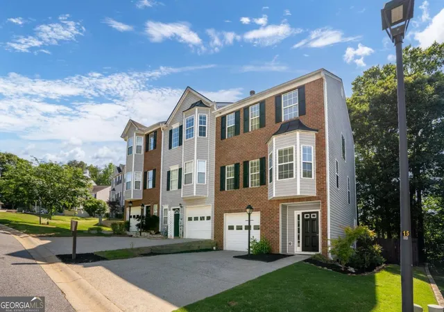 Photo 3 of Townhouse for sale at 1622 Indian Way, Cumming, GA 30040 | MLS# 10766440 | Listing updated on 2026-09-18