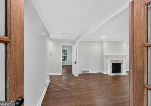 Photo 3 of Single family home for sale at 878 Falcon Dr, Atlanta, GA 30311 | MLS# 10872277 | Listing updated on 2026-10-27