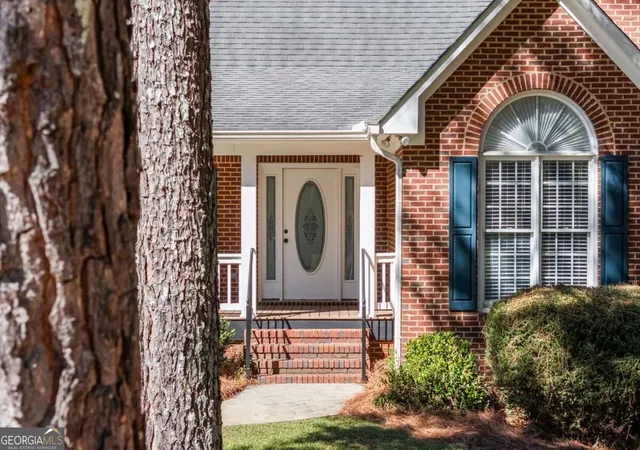 Photo 4 of Single family home for sale at 1010 Keeneland Ct, Bogart, GA 30622 | MLS# 10877479 | Listing updated on 2026-10-27