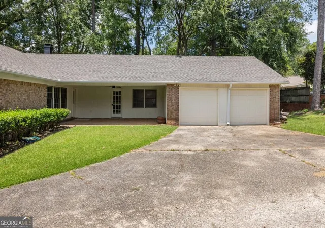 Photo 4 of Single family home for sale at 5510 Sedgewick Dr, Columbus, GA 31904 | MLS# 10842392 | Listing updated on 2026-09-15