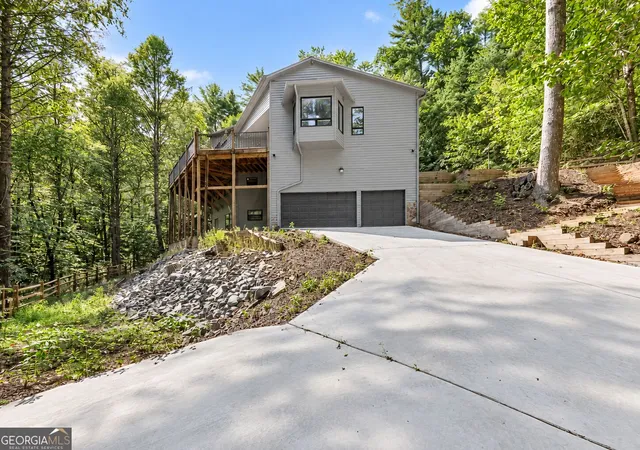 Photo 3 of Single family home for sale at 10323 Old Ccc Camp Rd, Ellijay, GA 30540 | MLS# 10843945 | Listing updated on 2026-09-24