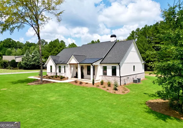 Photo 2 of Single family home for sale at 171 Nelson Blvd Nw, Rome, GA 30165 | MLS# 10675010 | Listing updated on 2026-09-11
