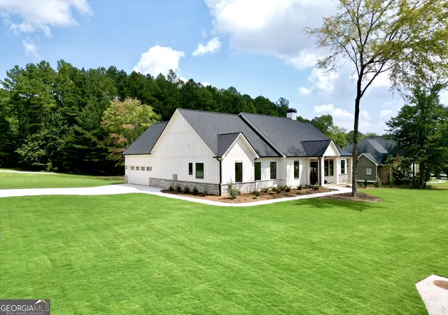 Photo 3 of Single family home for sale at 171 Nelson Blvd NW, Rome, GA 30165 | MLS# 10675010 | Listing updated on 2026-09-28