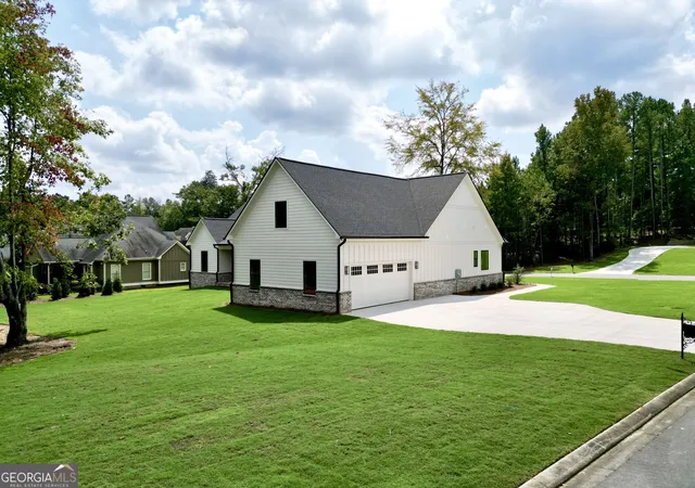 Photo 4 of Single family home for sale at 171 Nelson Blvd NW, Rome, GA 30165 | MLS# 10675010 | Listing updated on 2026-09-28