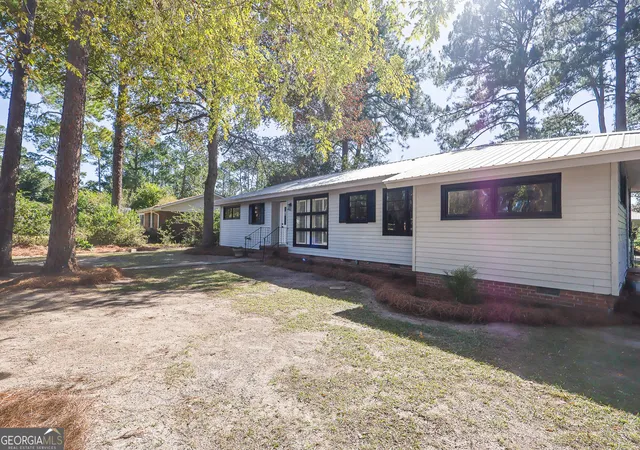 Photo 1 of Single family home for sale at 718 E 22nd Avenue, Cordele, GA 31015 | MLS# 10879785 | Listing updated on 2026-10-27