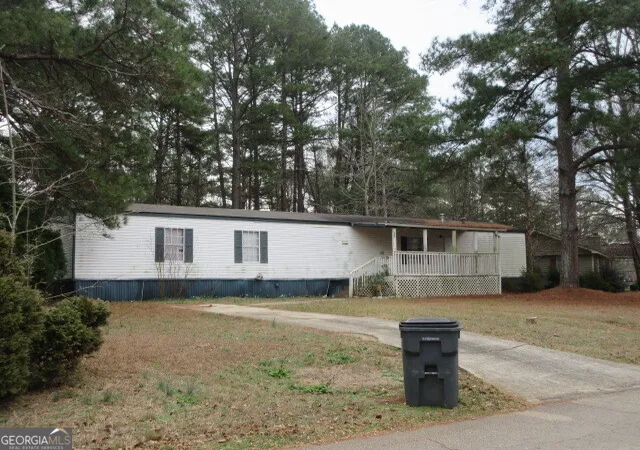 Photo 2 of Manufactured home for sale at 269 Lakeview Dr, Locust Grove, GA 30248 | MLS# 10846631 | Listing updated on 2026-09-30