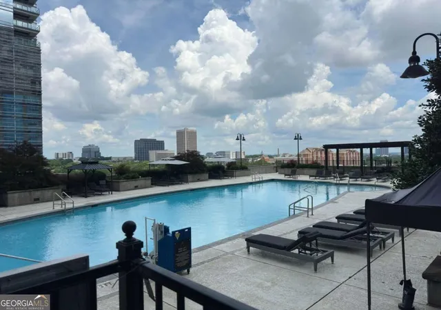 Photo 2 of Condo for sale at 400 W Peachtree St Nw #2709, Atlanta, GA 30308 | MLS# 10841014 | Listing updated on 2026-09-11