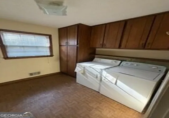 Photo 4 of Sale Pending at 1373 Hill Dr SW, Conyers, GA 30094 | MLS# 10832806 | Listing updated on 2026-09-12