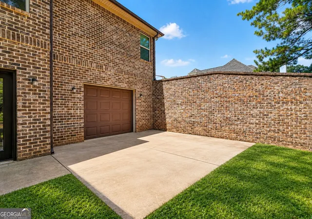 Photo 2 of Single family home for sale at 450 Ashley Glen Dr, Williamson, GA 30292 | MLS# 10818790 | Listing updated on 2026-09-09